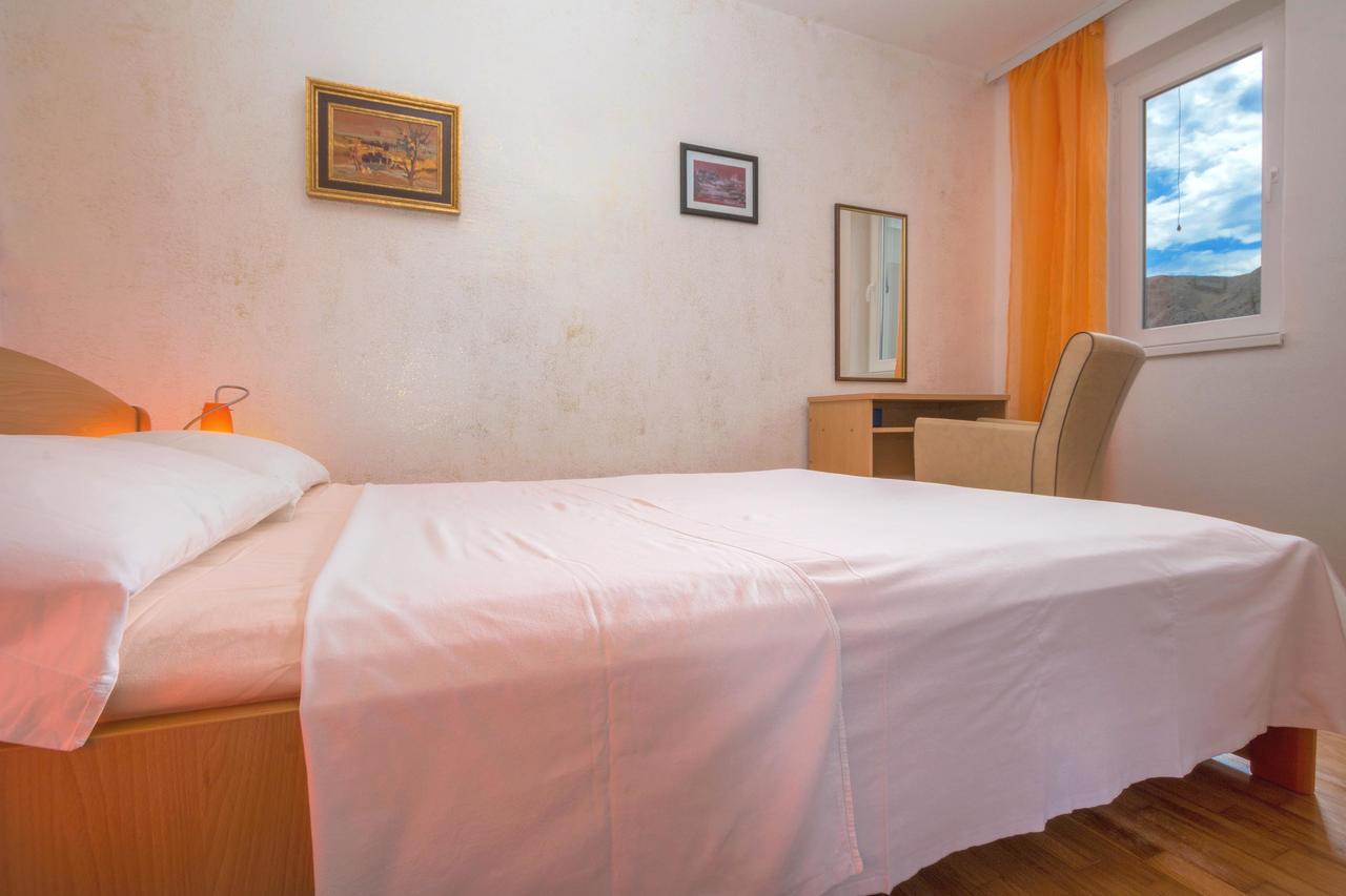Apartments Tomasic Baska  Exterior photo